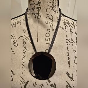 Elegant Black Pendant Necklace NWT